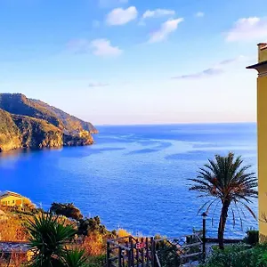 New 2022 Hanging Garden , Corniglia Italien